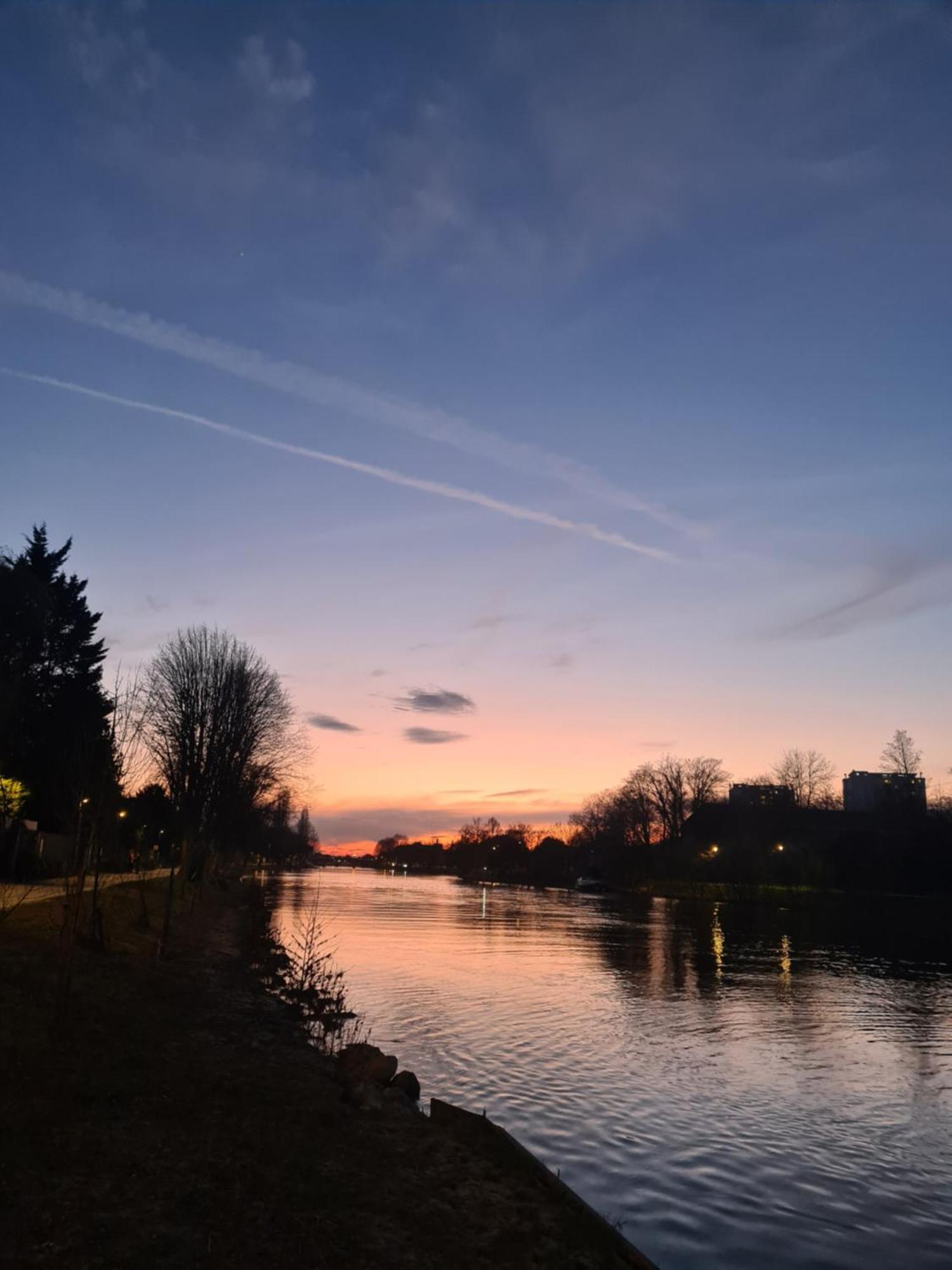 Notre Cocon Au Coeur De Ville Lagny エクステリア 写真